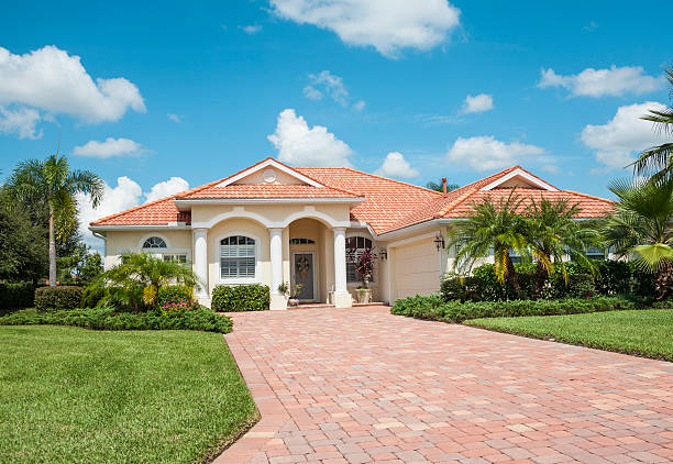 Best Professional Driveway Pavers  in Mclendon Chisholm, TX